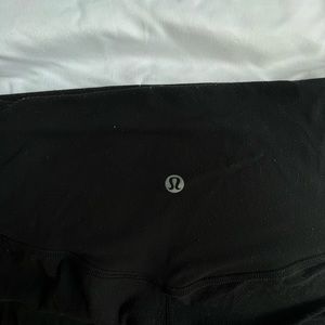 Lululemon, Size 4, Aligns in black :)